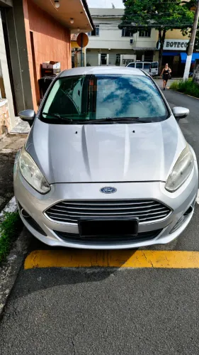 Ford Fiesta Sedan 1.6 16V Flex Aut. 2014