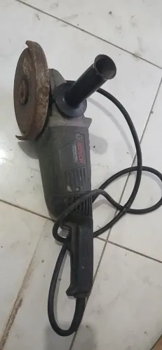 Esmerilhadeira Angular Bosch GWS 22-180 Professional