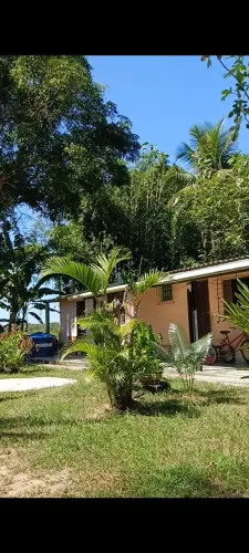 Casa em área verde de Magé