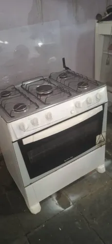 Fogão de 5 bocas funcionando tudo certinho 