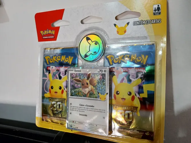 Blister duplo Pokémon TCG edição 30 anos