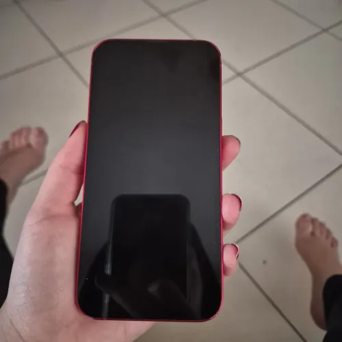 iPhone 13 256GB RED