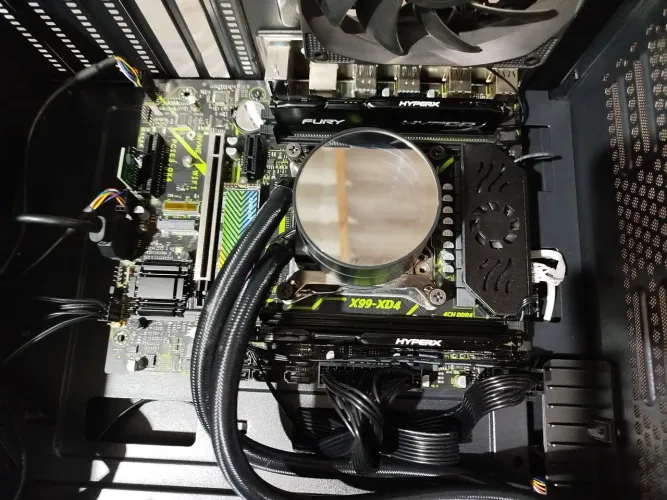 Kix Xenon x99 ddr4 processador xeon 2680 v4 + 32gb ram e tmp 2.0