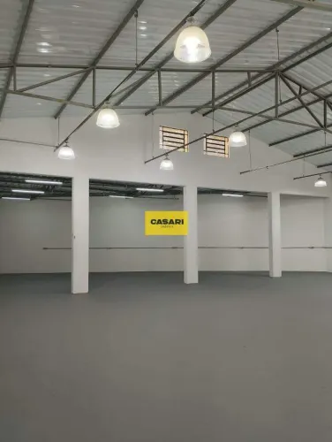Galpão 372 m² com Pé-Direito Alto e 10 Vagas  Excelente Localização | SBC