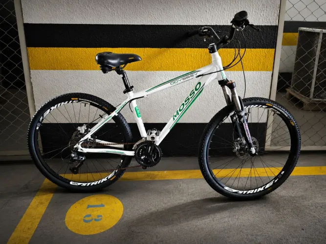 bicicleta ALUMINIO MOSSO (kit SHIMANO ACERA) ARO 26 excelente estado 