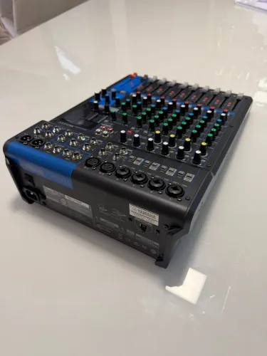Mesa de som Yamaha MG12XU