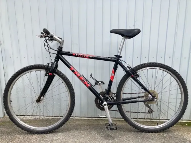 bicicleta trek 800 sport preta