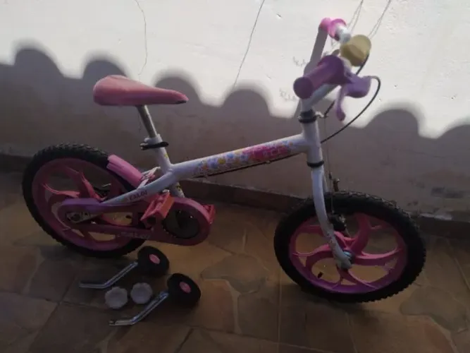 Bicicleta Caloi Ceci Aro 16 - Ideal para Criança