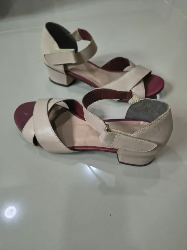 Vendo sapatos novos NR 37