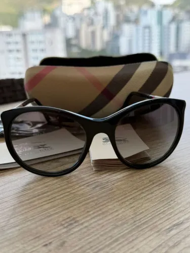 Óculos Burberry Original - Completo (Estojo e Certificado)