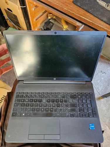 Notebook hp i5 11gen com defeito (leia o anuncio)