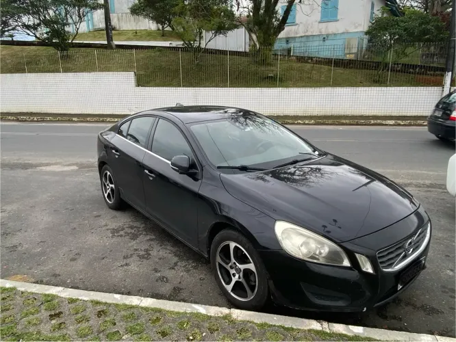 Volvo S60 T-4 1.6 180cv 4P 2012