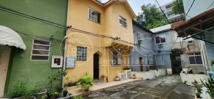 Casa de Vila - Duplex / Residencial / Vila Isabel