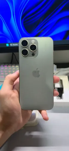 iPhone 15 Pro Max 256Gb, 1 carregador Baseus original, 4 capinhas, Impecável, nunca aberto