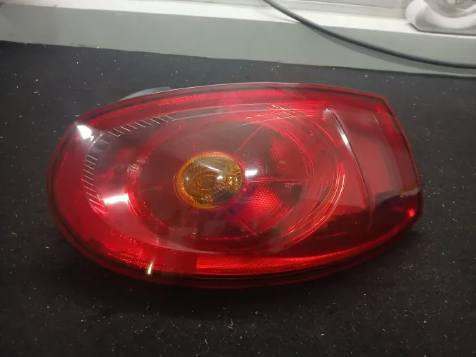 Lanterna traseira direita fiat bravo 