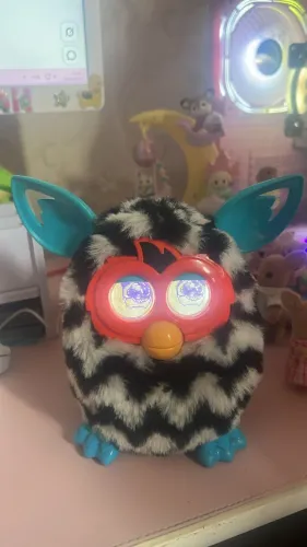 Furby em português