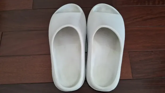 Chinelo nuvem branco