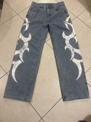 Calça Reta Azul Com Estampa