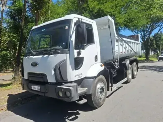 FORD CARGO 2012 TRAÇADO 6x4 CAÇAMBA - PRONTO PARA TRABALHAR!