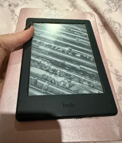 Kindle 8ª Geração 6 - Touchscreen - Muito conservado