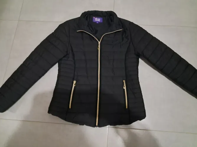 Vendo jaqueta feminina em perfeito estado! Entrego!