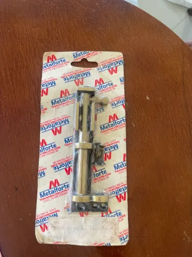 Vendo ferrolho naval 16 cm metal R$ 100,00 reais