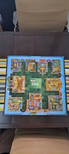 JOGO DE TABULEIRO CLUE - OS SIMPSONS