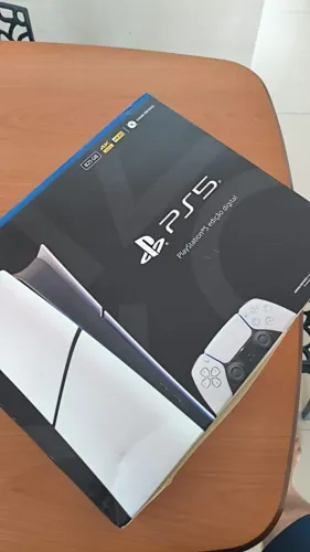*Playstation 5, aberto apenas para teste e ligado apenas uma vez novo na caixa com nota*