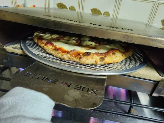 Forno de Pizza Stone in Box