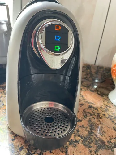 Máquina de café três corações