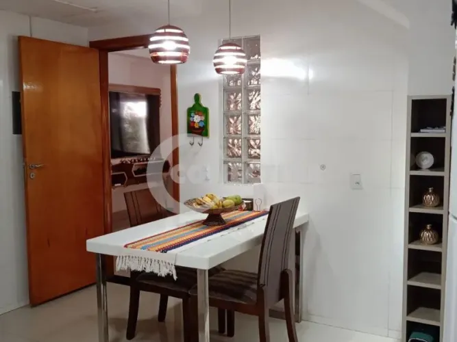 Sobrado em condomínio no Jardim Planalto - Goiânia - Go