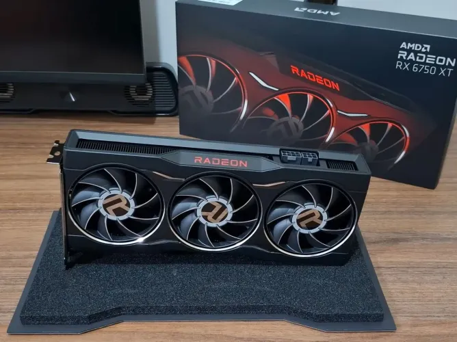 PLACA DE VIDEO RX 6750 XT 12GB FOUNDERS EDITION