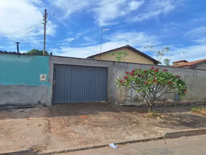 Casa a Venda - Ótima Localização