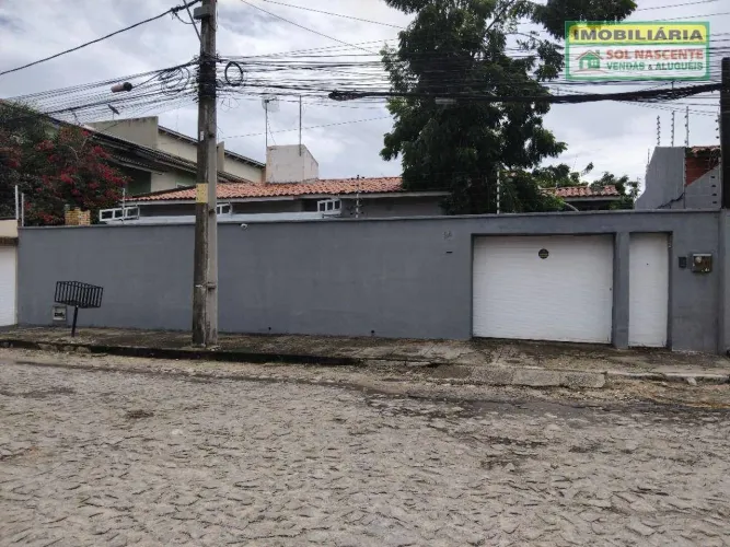 Casa com 3 dormitórios para alugar, 67 m² por R$ 2.300,00/mês - Sapiranga - Fortaleza/CE