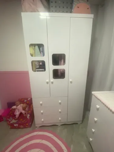 Guarda roupa e cômoda