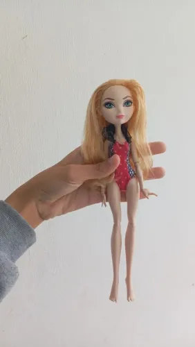Boneca Ever After High Apple