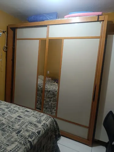 Vendo guarda roupa usado seminovo