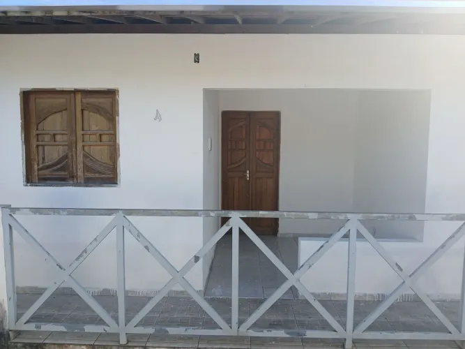 Casa no Aeeoporto ( Tabuleiro do Pinto )