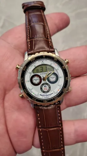 Citizen C050 Yatching (versão Helly Hansen)