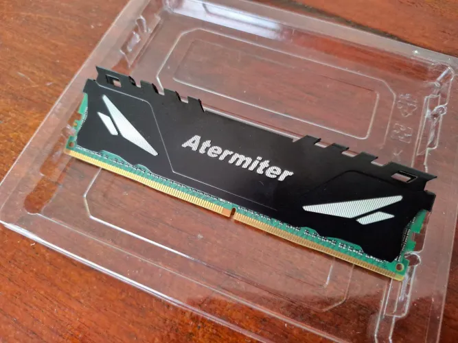 Memória RAM Atermiter DDR4 ECC, 16GB, 3200 MT/s.