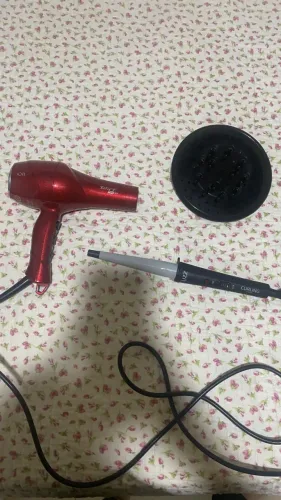 Secador e Babyliss