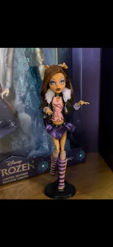 Clawdeen monster high g1 básica 2010