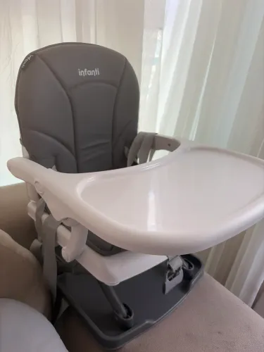 Cadeirinha de alimentação portátil infantil