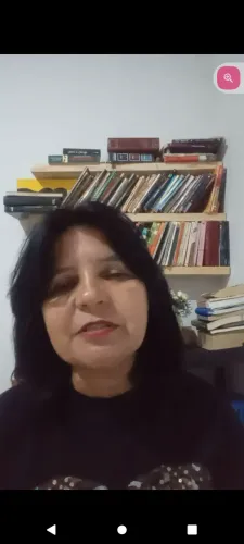 Aulas particulares de Redação, monitoria e correção. 
