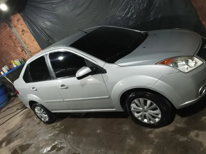 Ford Fiesta Sed. 1.6 8V Flex 4P 2009