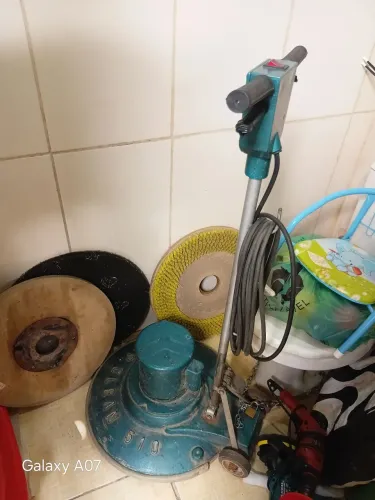 Máquina enceradeira de 510