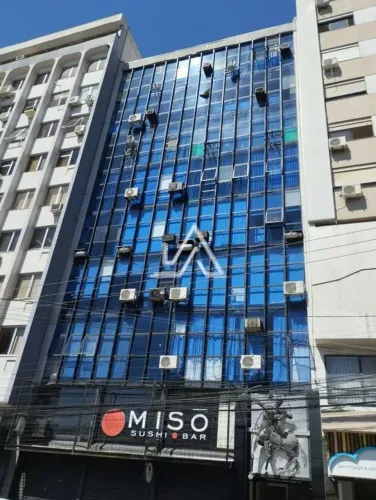 SALA COMERCIAL AÉREA ED. CENTAURO- COM 2 BANHEIROS E COZINHA MOBILIADA-SALA DE ESPERA E AR