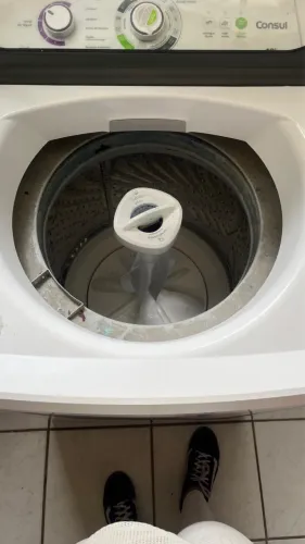 Vende-se uma máquina cônsul 12 k faz tudo