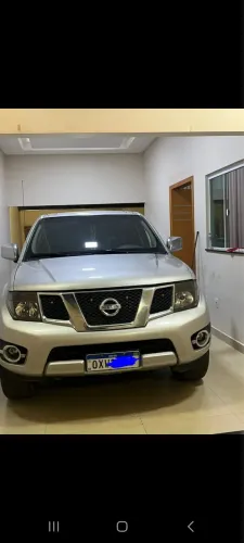 Nissan Frontier SL CD 4X4 2.5tb Diesel AUT 2015
