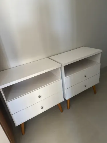 Mesa de cabeceira